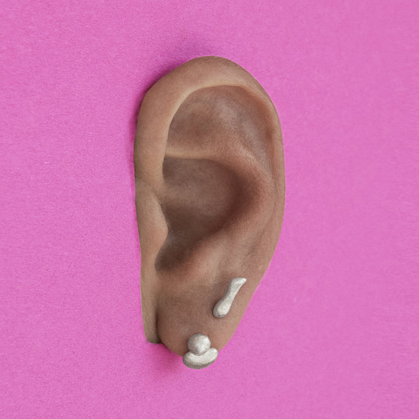 dot and pot stud silver