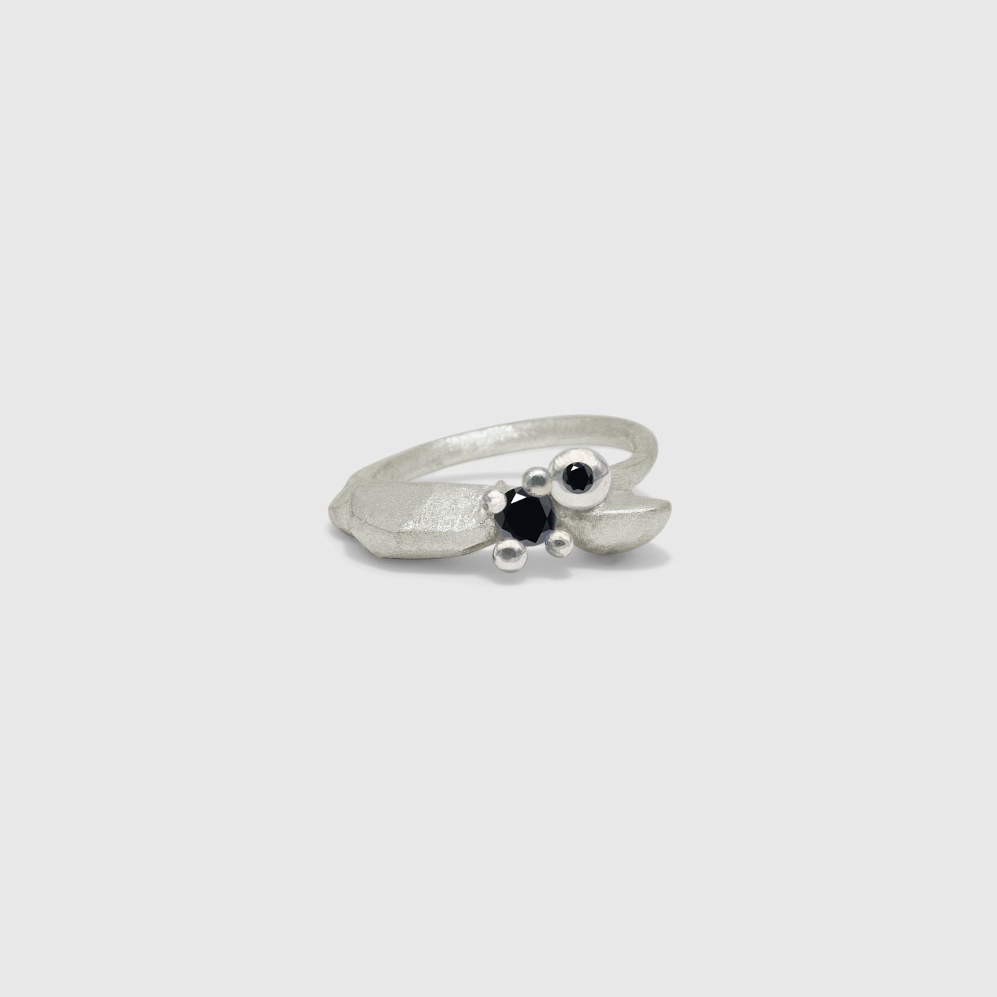 flower bobble ring silver & black diamond