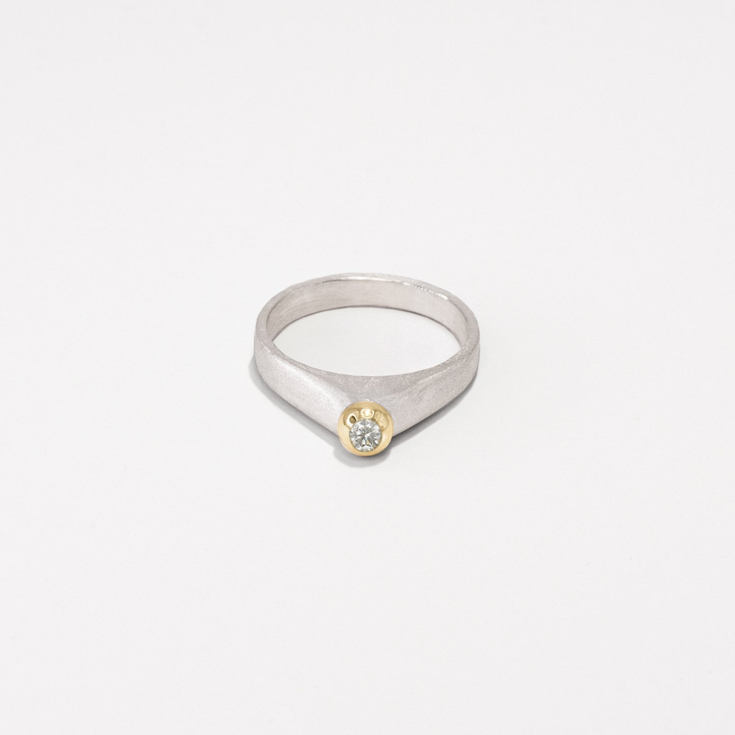 gold&diamond globe ring bicolor