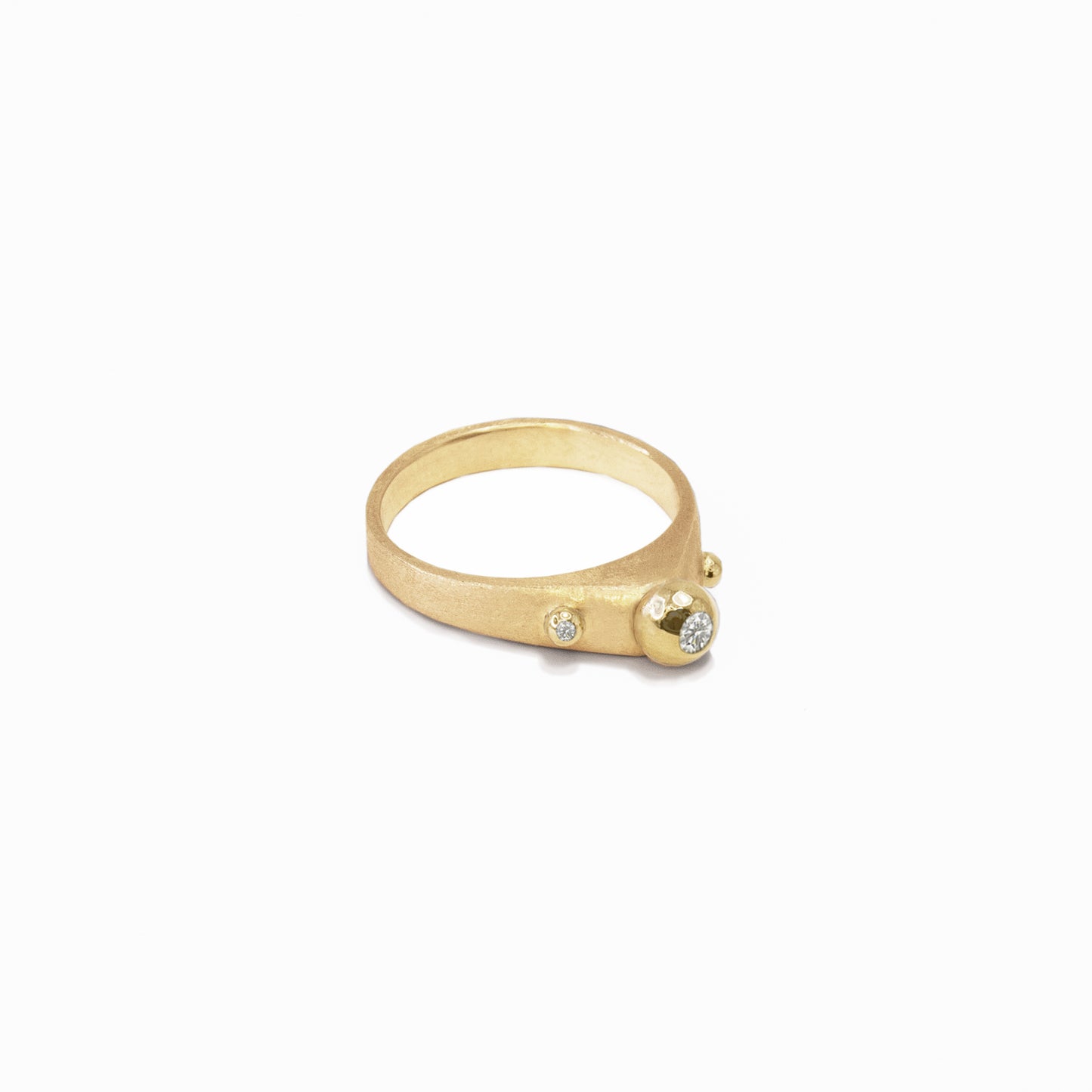 globes ring gold & diamond