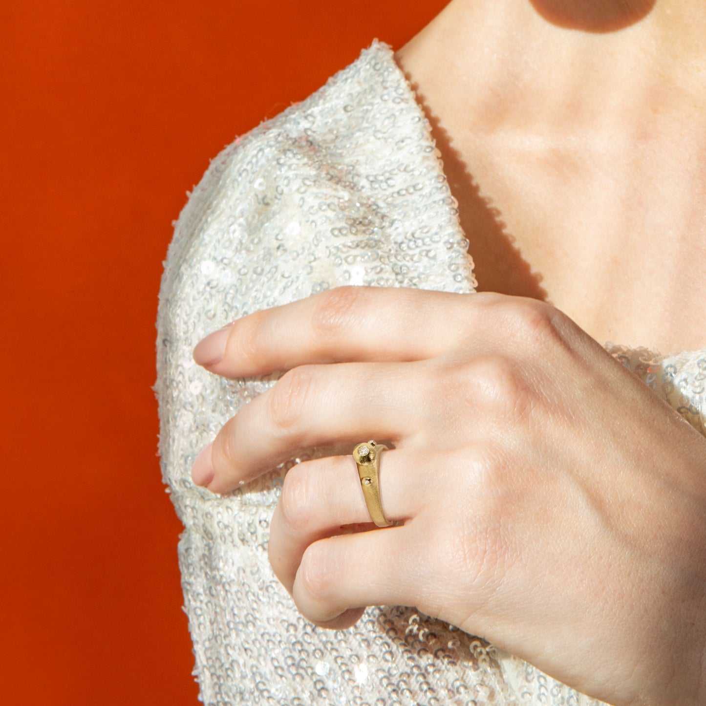globes ring gold & diamond