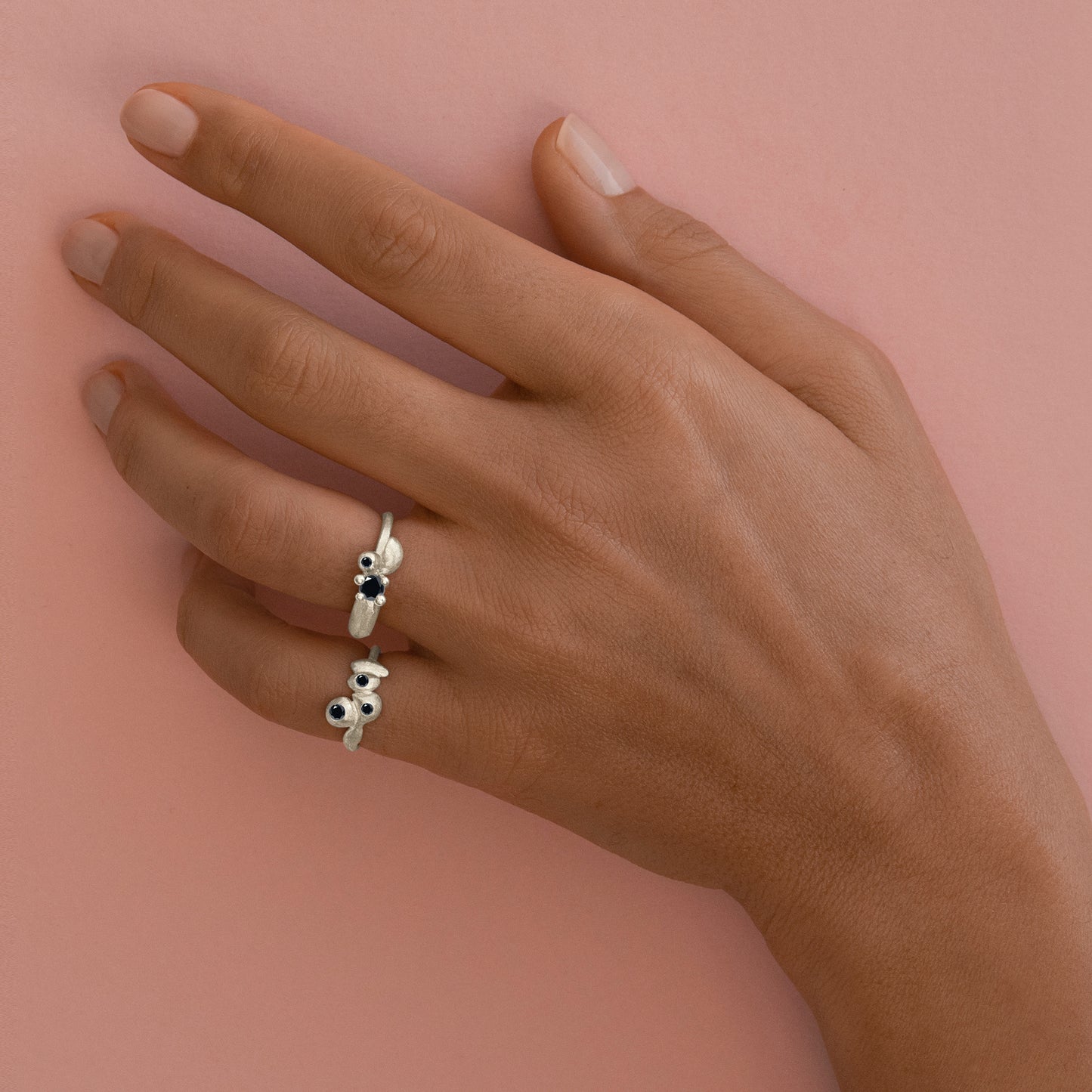 flower bobble ring silver & black diamond