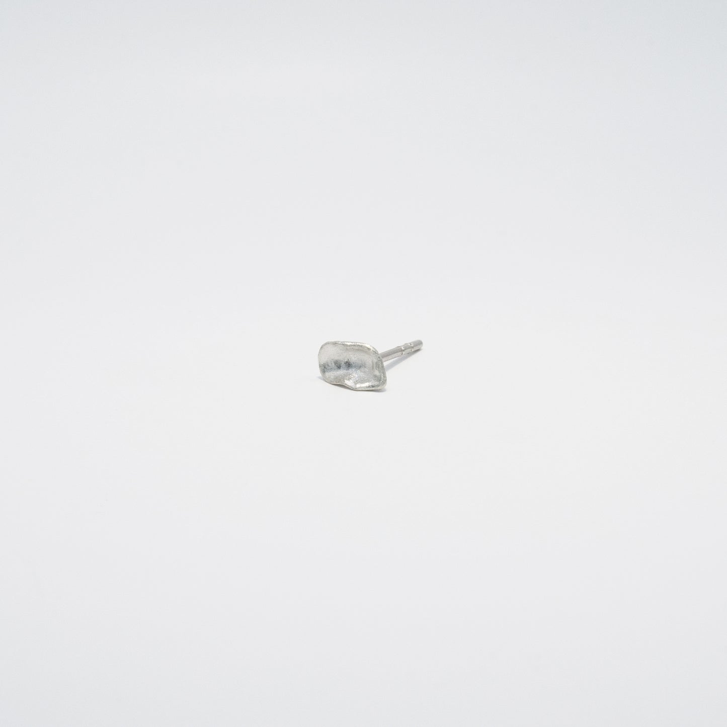 leaf stud silver