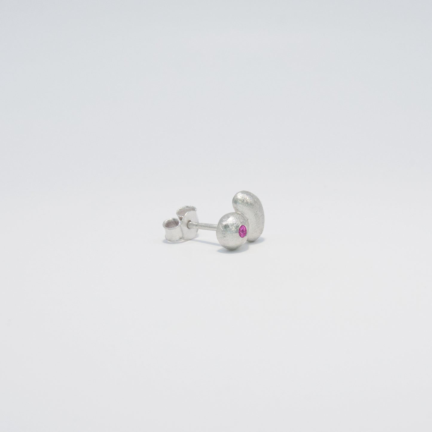 dot and pot stud silver pink&sapphire