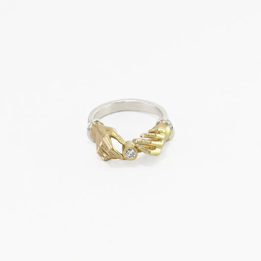 hands up ring bicolor gold & diamond